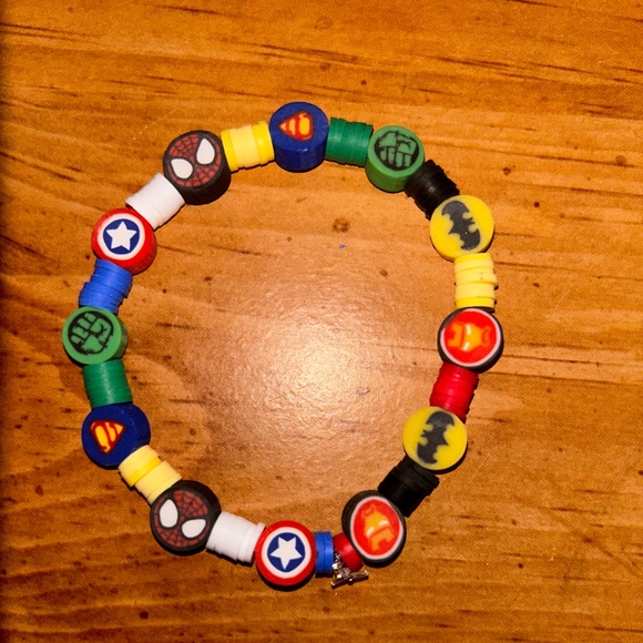 Superhero (Superhereos) Heishi Bracelet - Picture 6 of 6